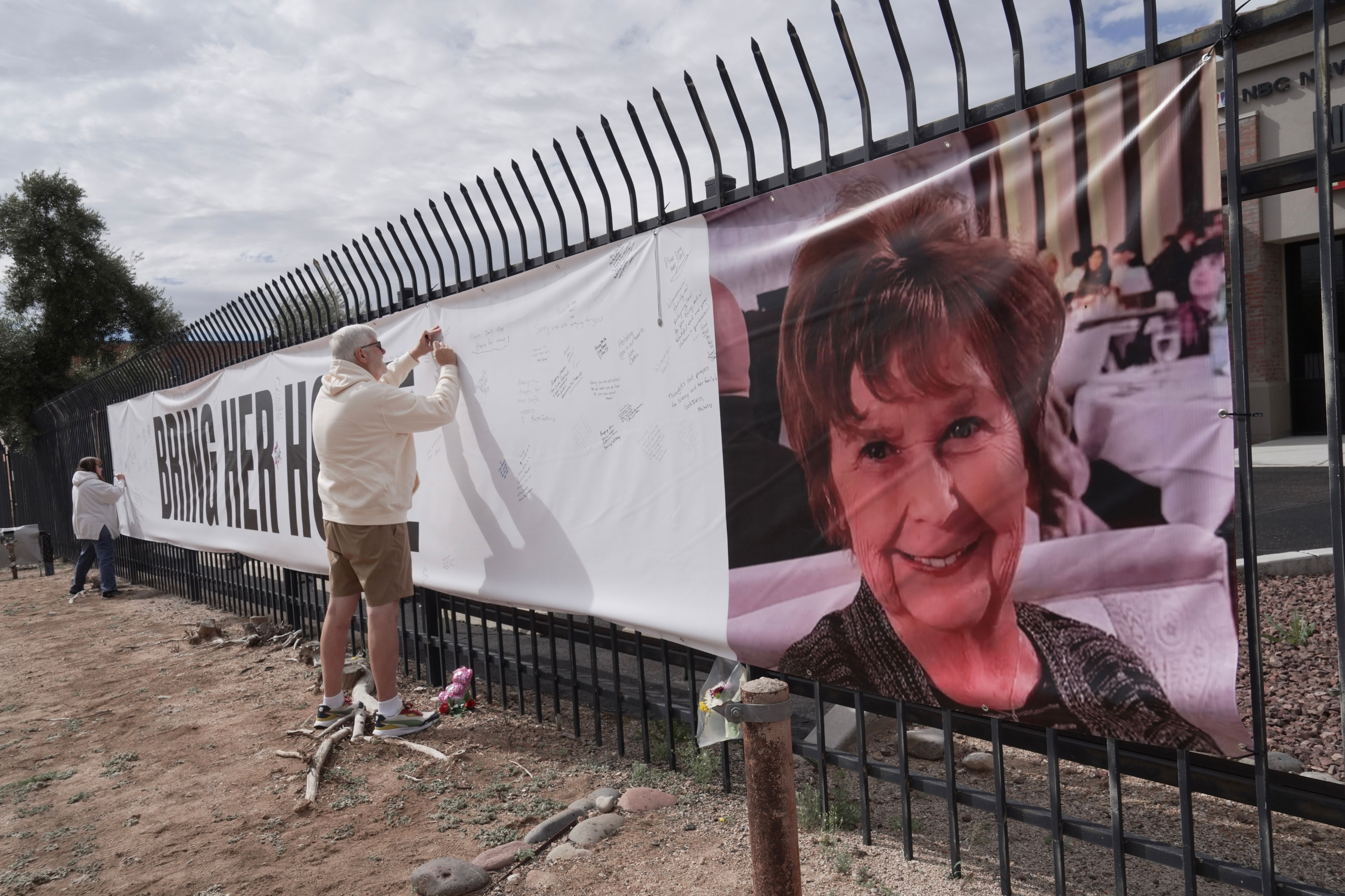 Authorities release notes in Nancy Guthrie kidnapping case, seek public's help