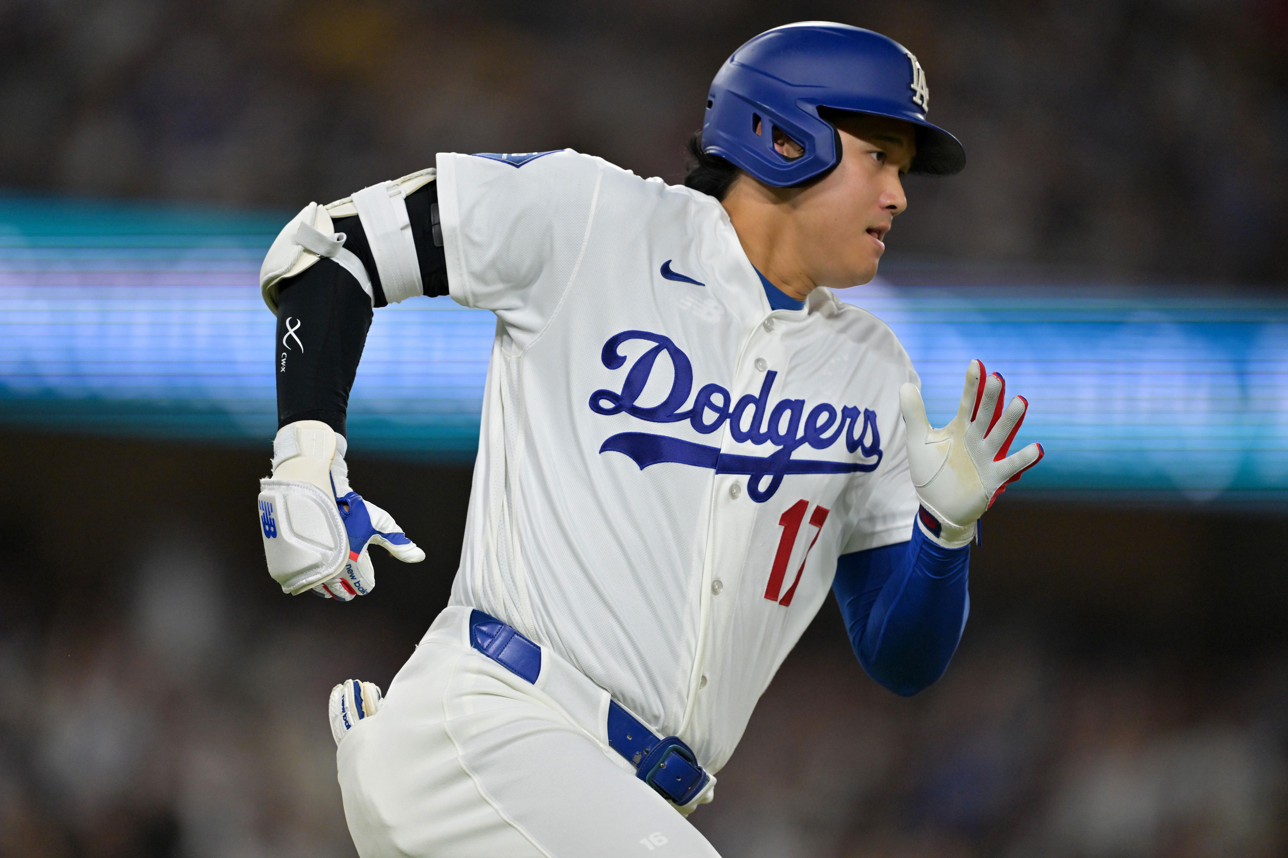 Red Sox crush Dodgers bullpen to spoil Ohtani's go-ahead homer