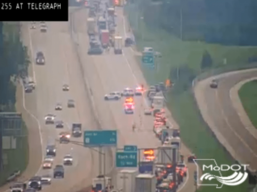 'Police emergency' – I-255 closed near Jefferson Barracks Bridge