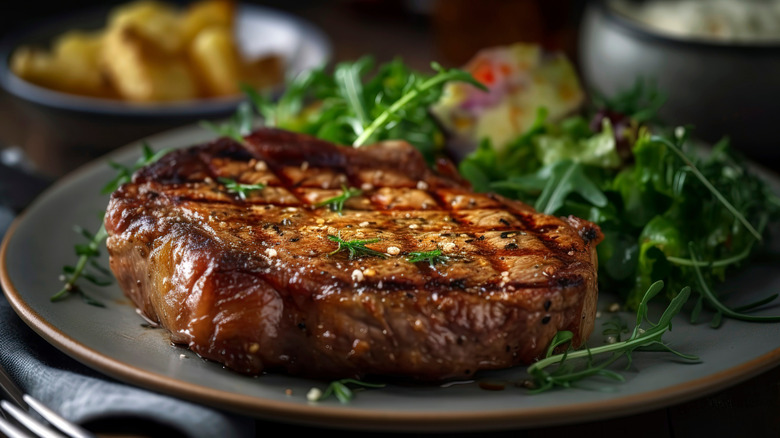 Olive Garden has 2 steakhouse sister chains: One is budget-friendly and the other is upscale