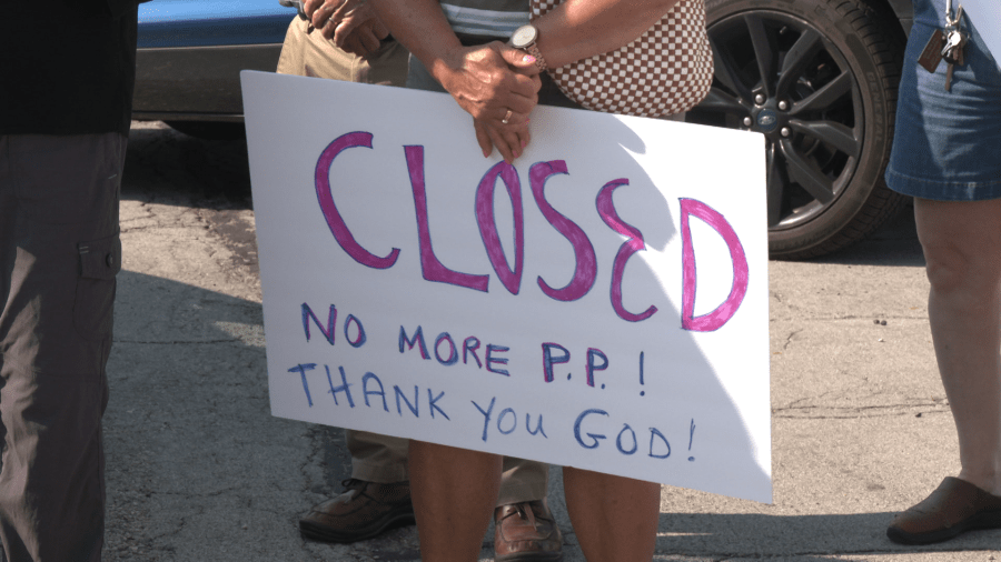 After Lansing's Planned Parenthood closure, some celebrate while others worry