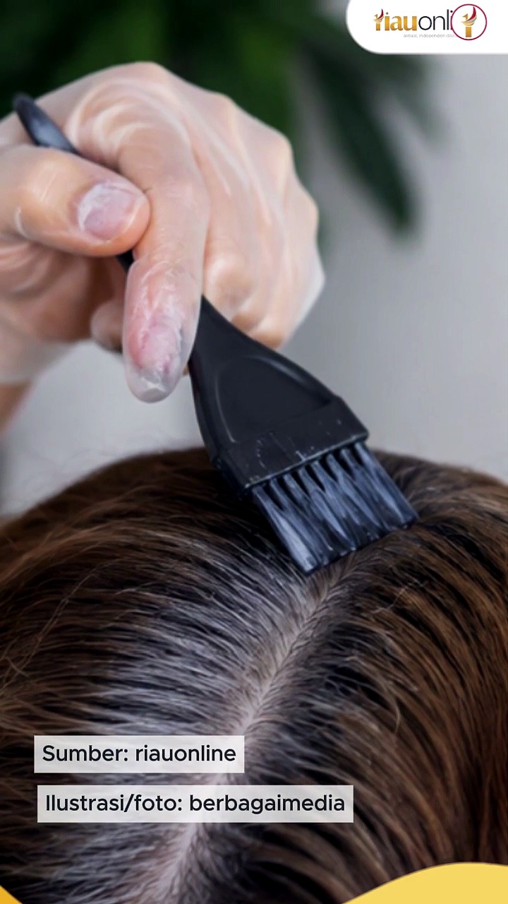 Semir rambut, ketahui manfaat dan risikonya