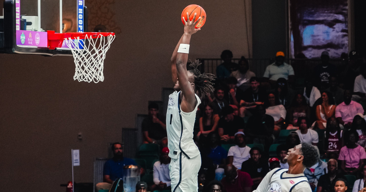 Arkansas' defense shows out in exhibition win in the Bahamas