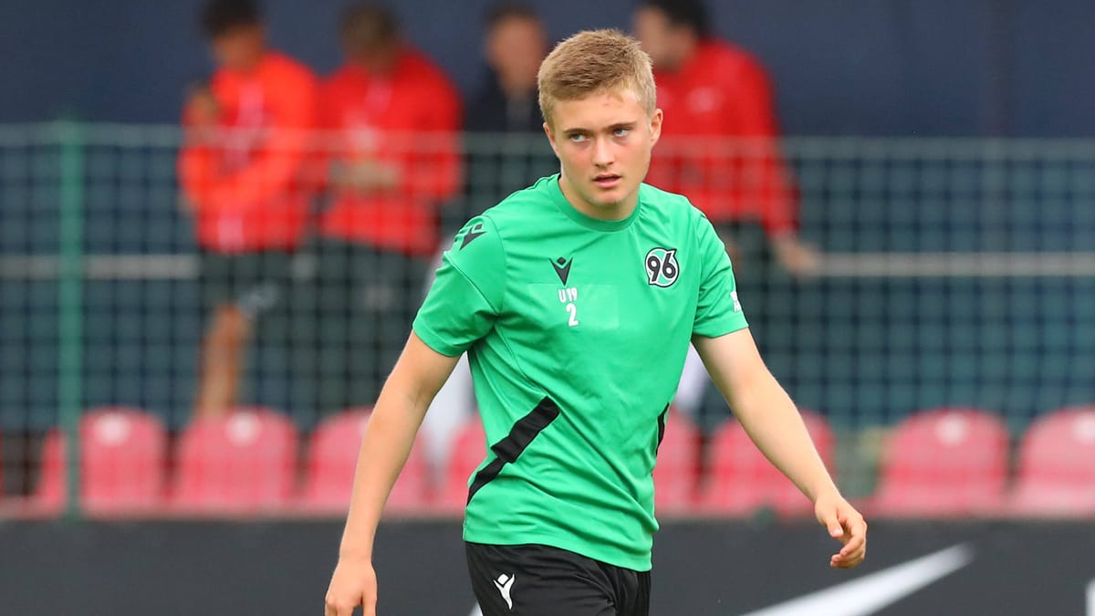 Einst spielte er in Hannover – jetzt landet Phil Collins' Sohn neuen Deal