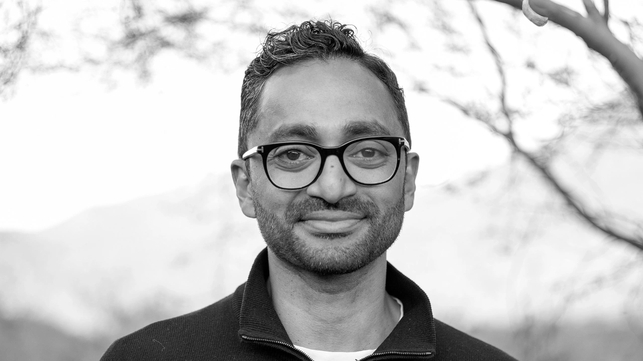 Chamath Palihapitiya backs harnesses and applications in AI investing guide