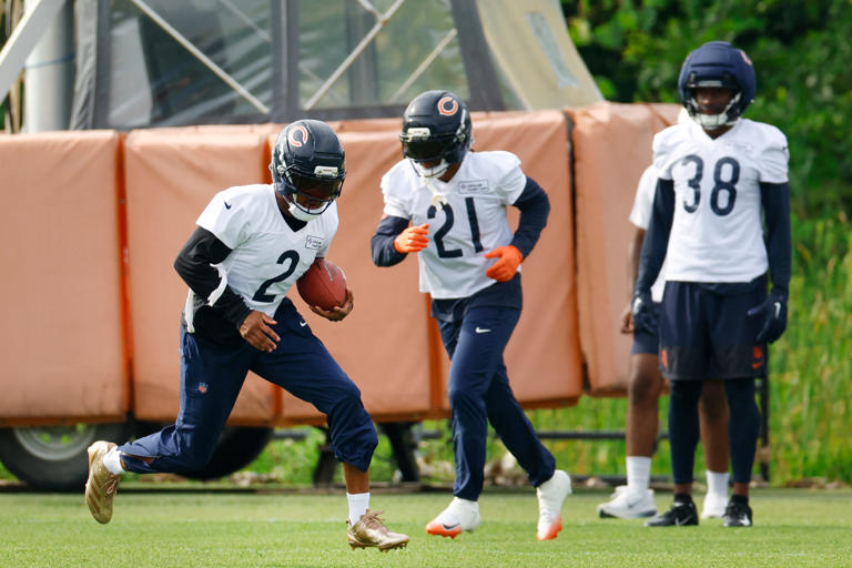 Bears players react to Coby Bryant's leg injury