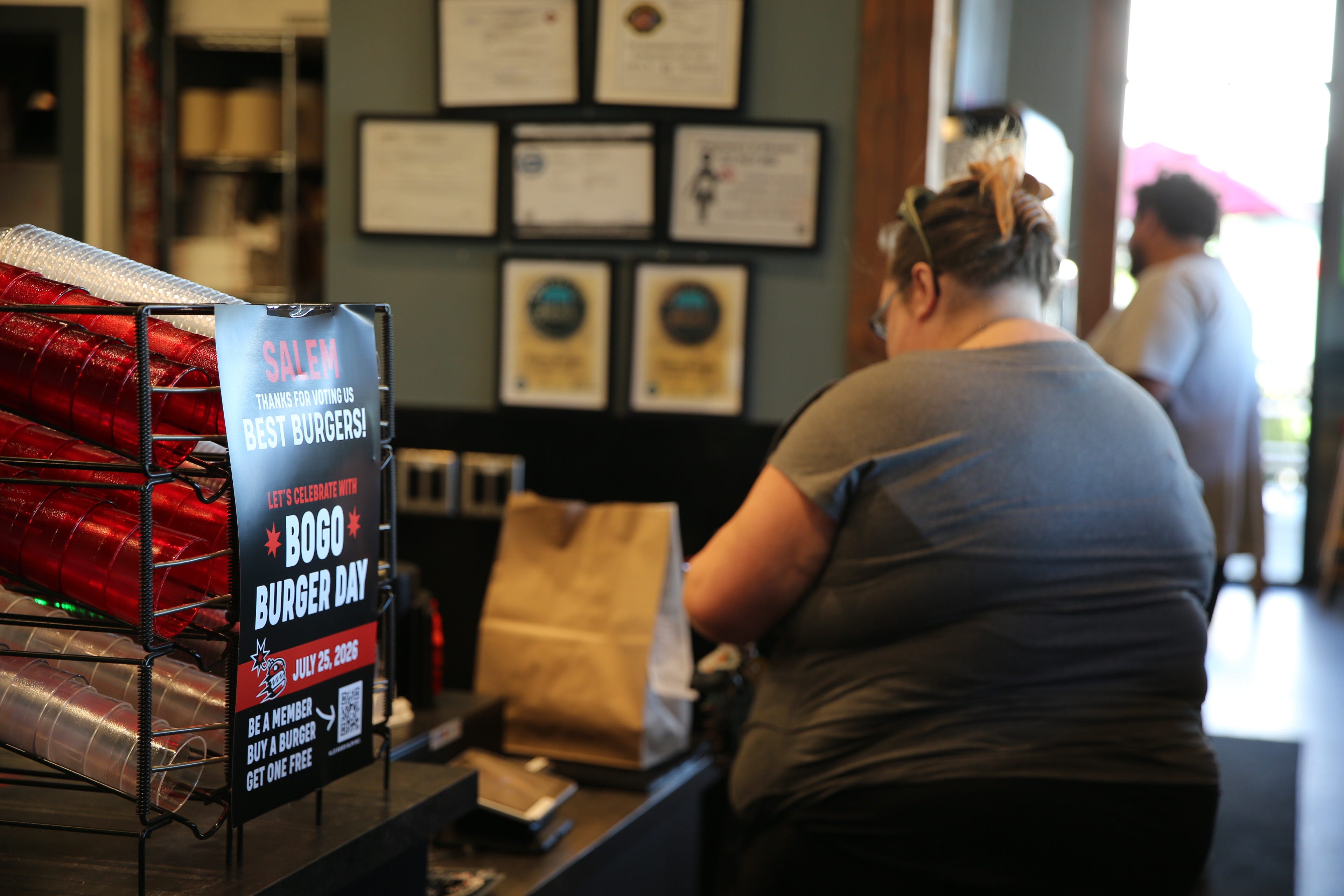 High gas prices, low tips fuel Salem-area food delivery driver tensions