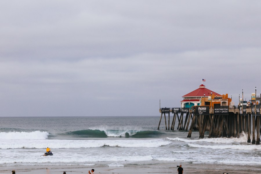 Southern California surfers dominate US Open of Surfing