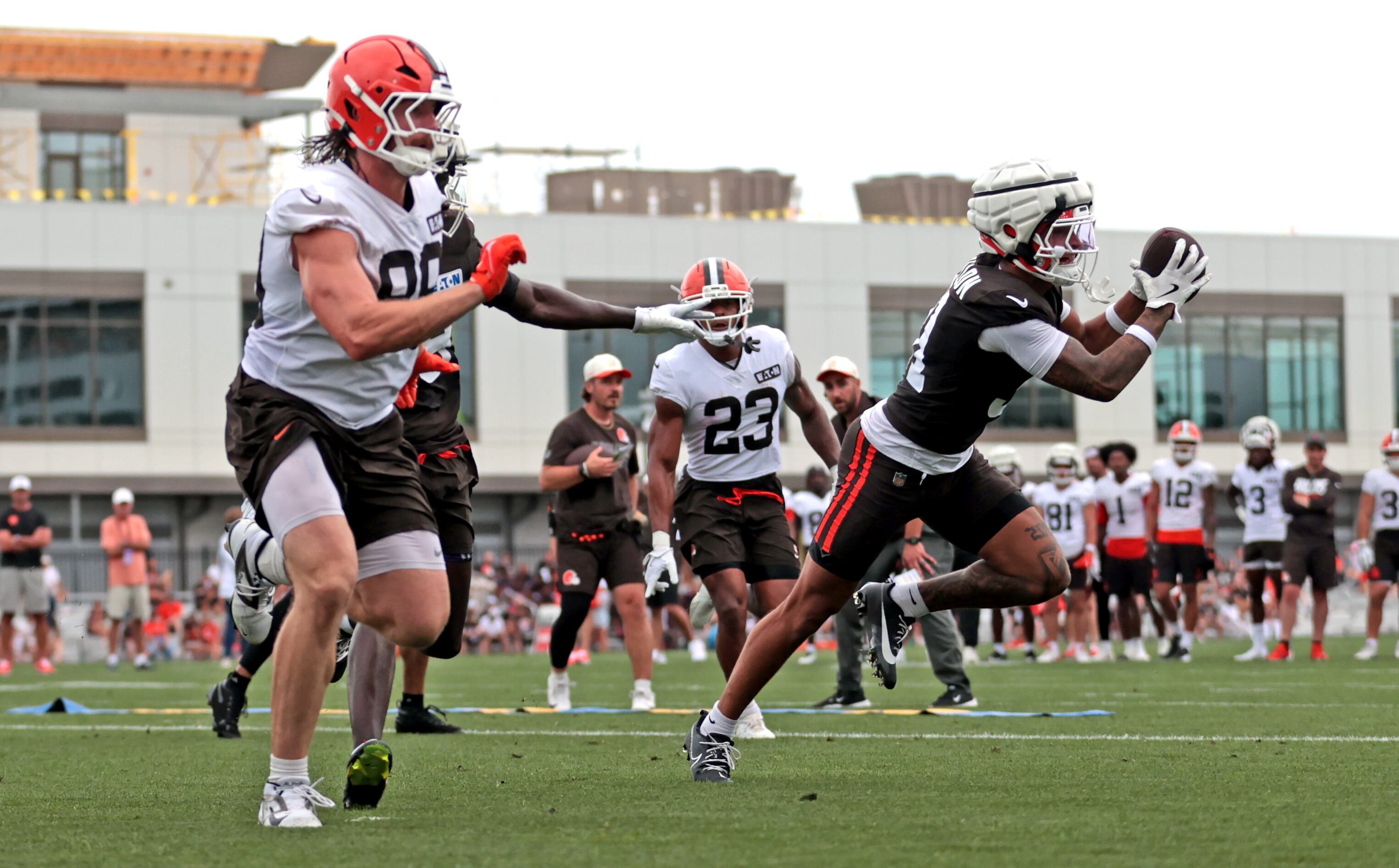 The ball is oxygen: Browns defense embracing DC Mike Rutenberg's philosophy early in camp