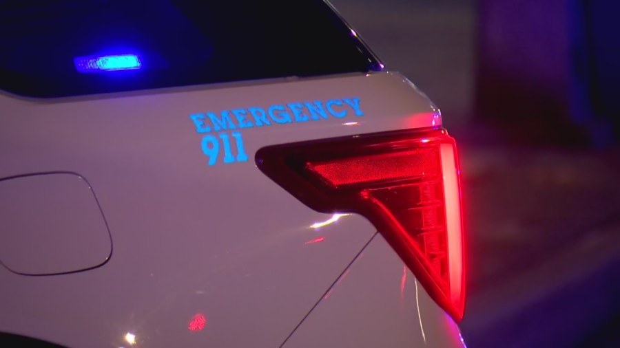 2 people injured in Inglewood crash