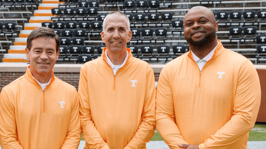 Alabama high school alum named radio color analyst for Tennessee football