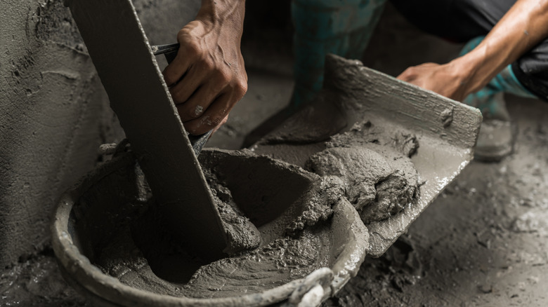 Make concrete set faster with a simple addition that everyone has