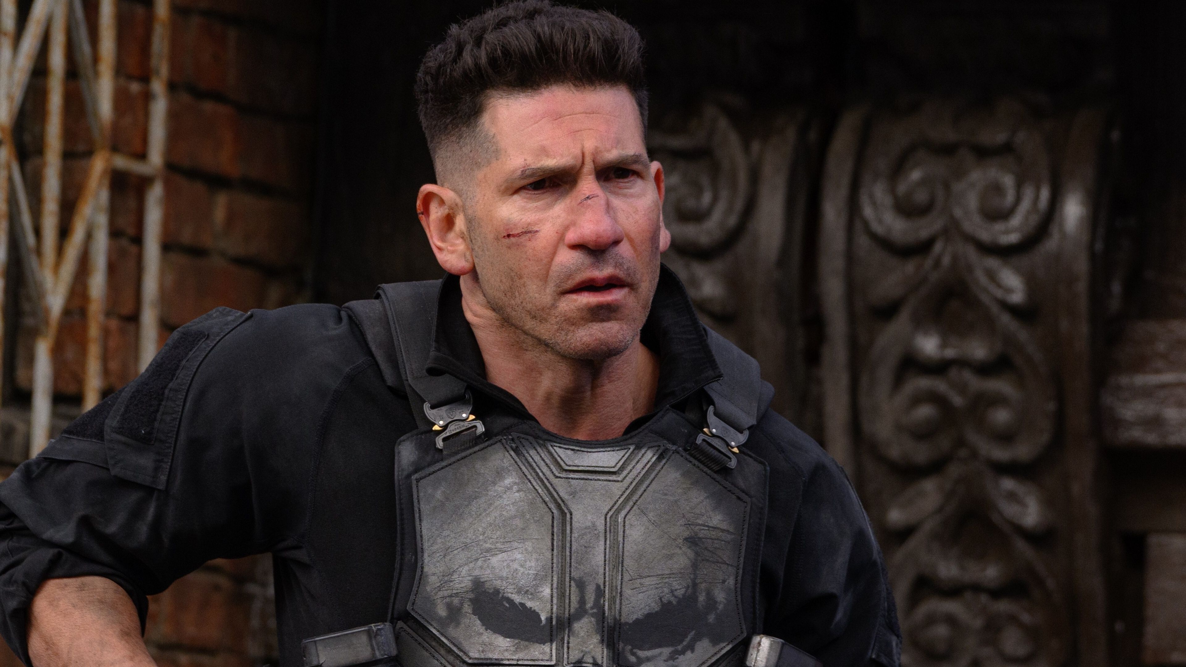 New comic image shows Punisher officially wearing War Machine armor for ...