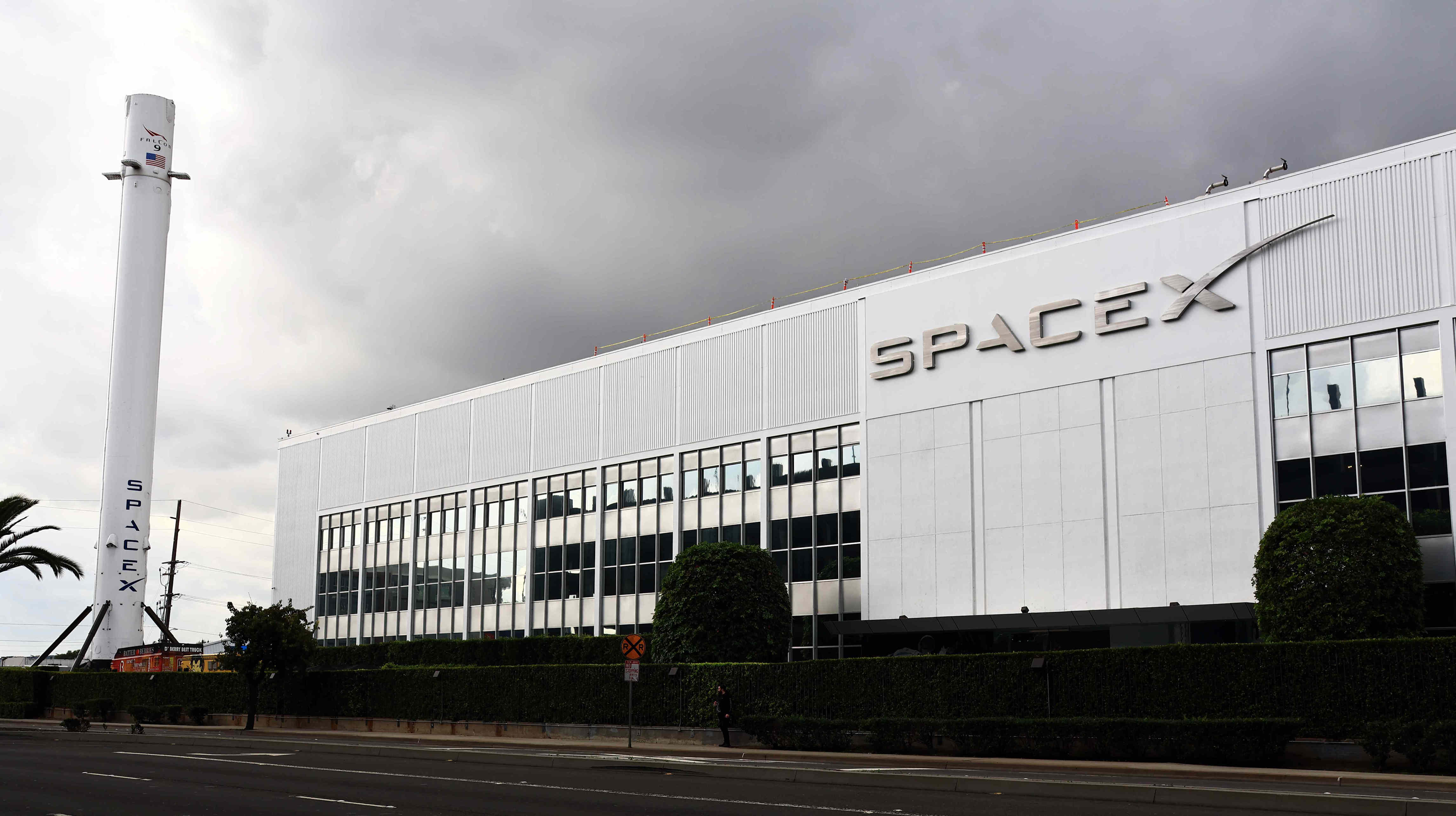 What to expect in markets this week: SpaceX's first earnings report; earnings from chip and memory giants