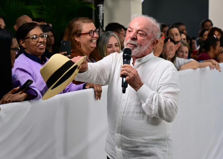 Brésil : Au Brésil, Lula à la conquête d'un quatrième mandat, sous l'ombre de Trump