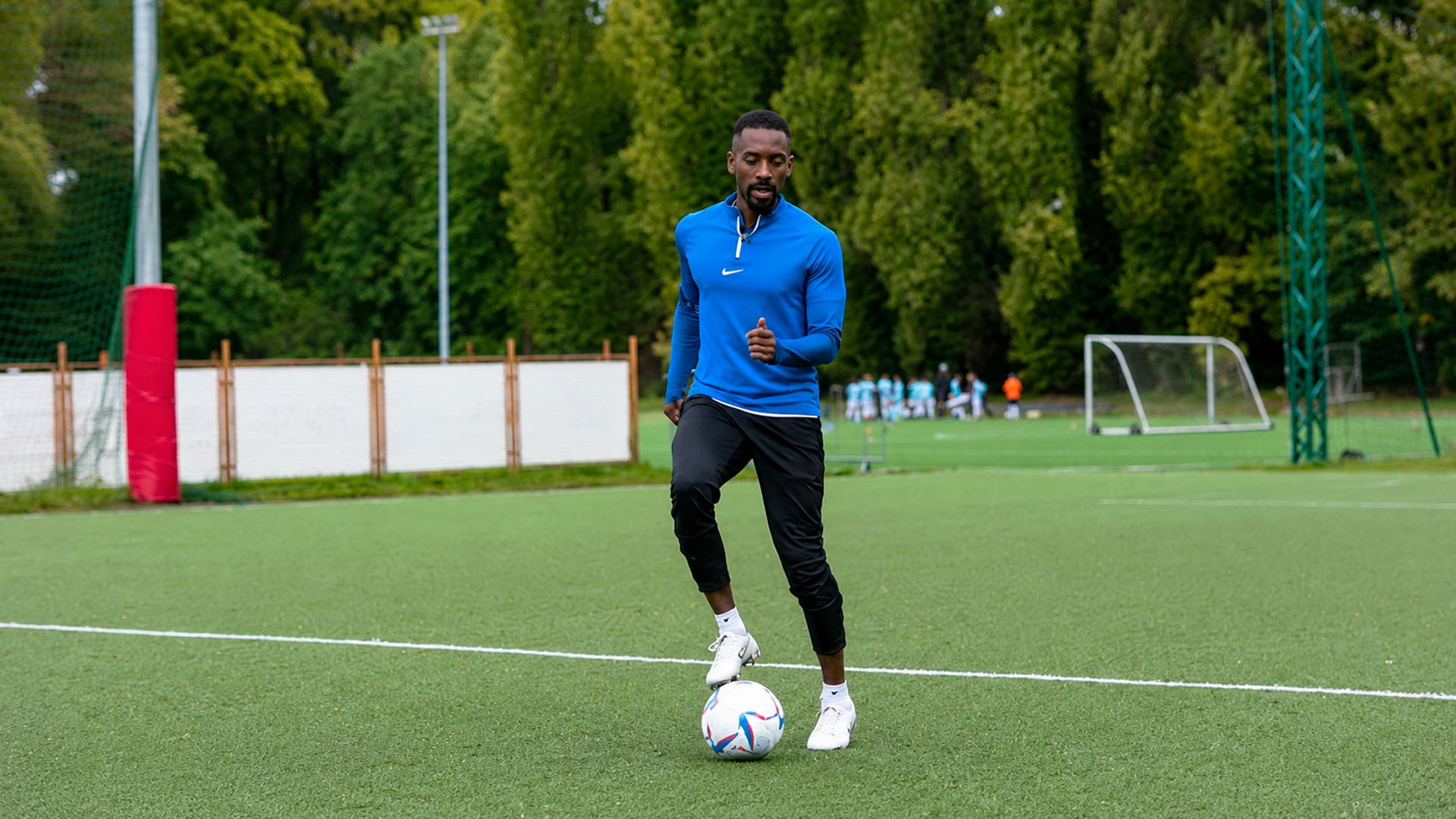 Quick footwork drills for better soccer control