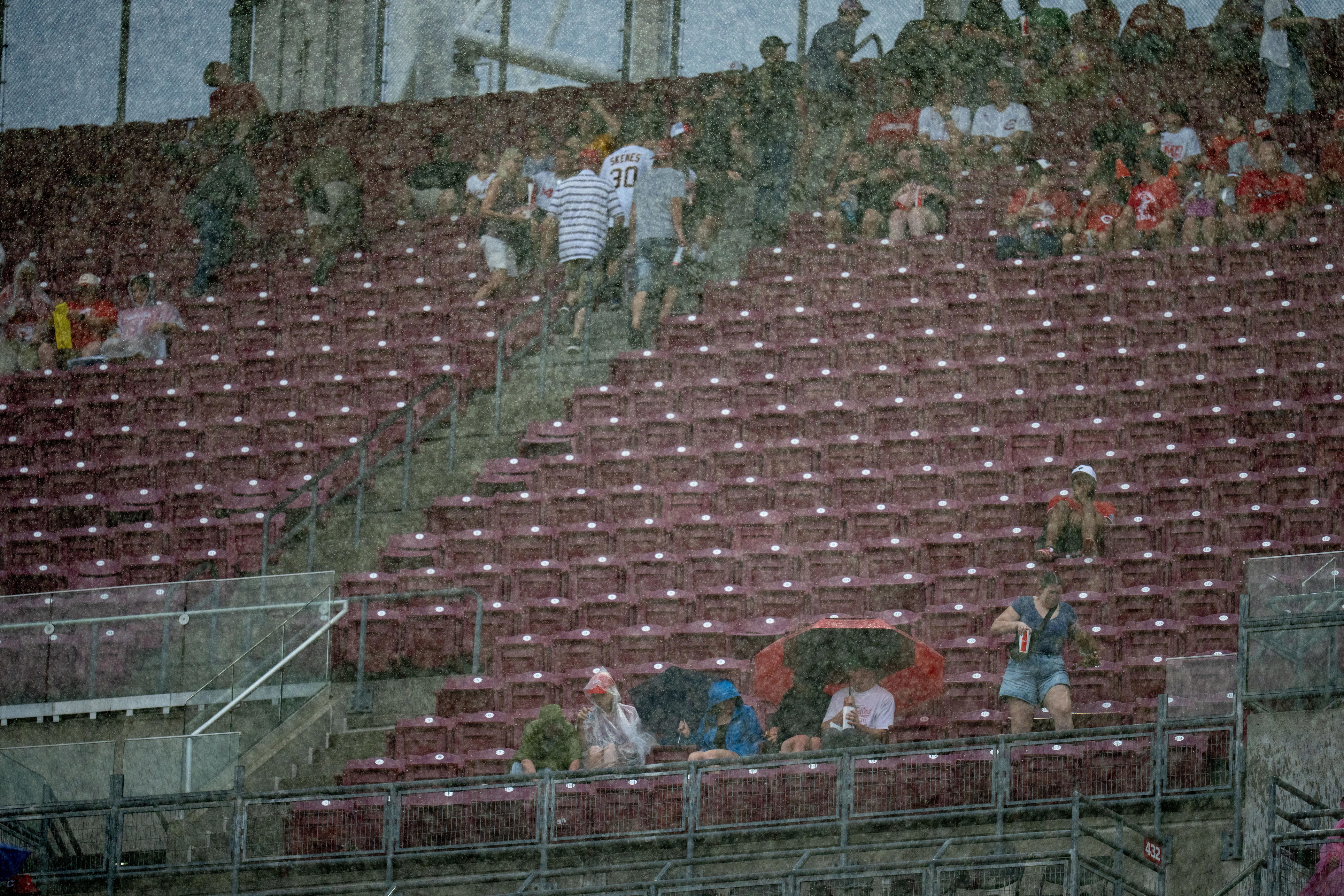 The Reds and Pirates had a strange mid-game stoppage at GABP