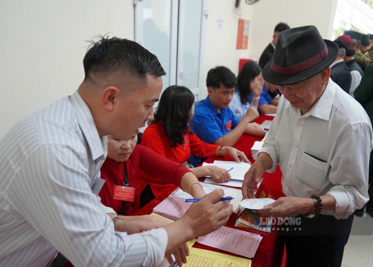 Mức hỗ trợ của cán bộ thôn, tổ dân phố ở Hải Phòng nghỉ việc sau kiện toàn