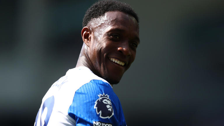 A blues surprise: Veteran striker Danny Welbeck joins Chelsea