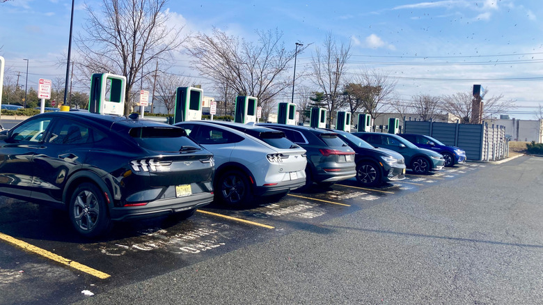 Walmart is building its own charging network that's growing faster than all the non-Tesla competition