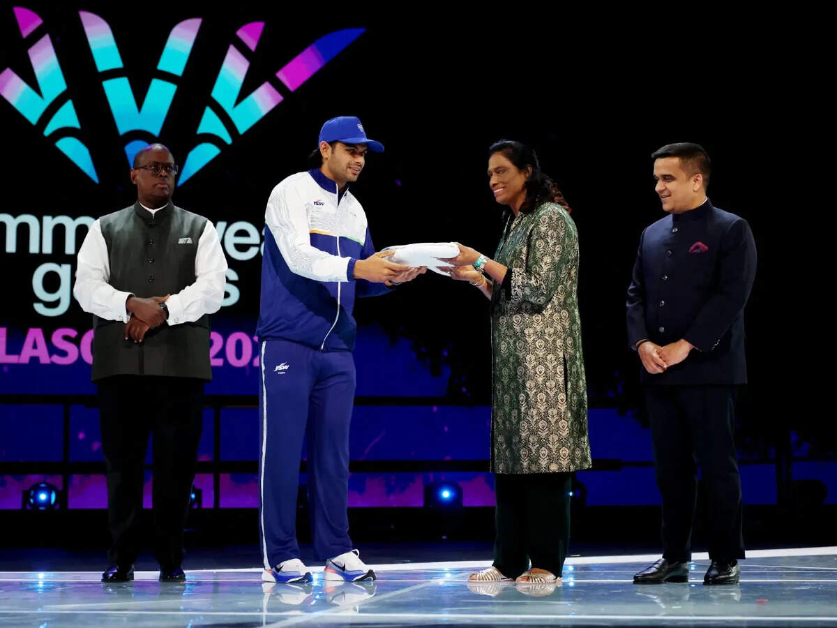 Goodbye Scotland. Hello Ahmedabad! Commonwealth Games ends as flag and ...