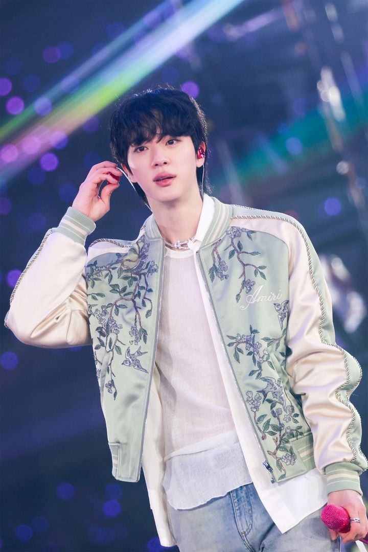 BTSのJIN、高級マンションを売却して差益82億ウォン…2戸は引き続き所有
