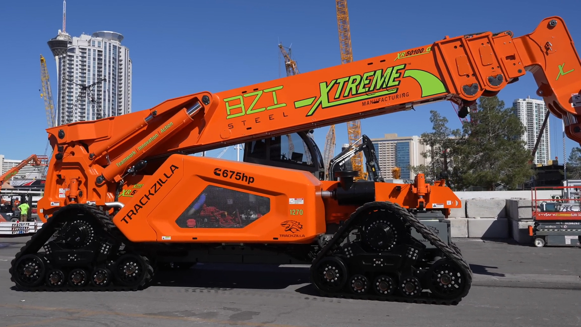 Giant telescopic lifting machine demonstrated at heavy equipment expo