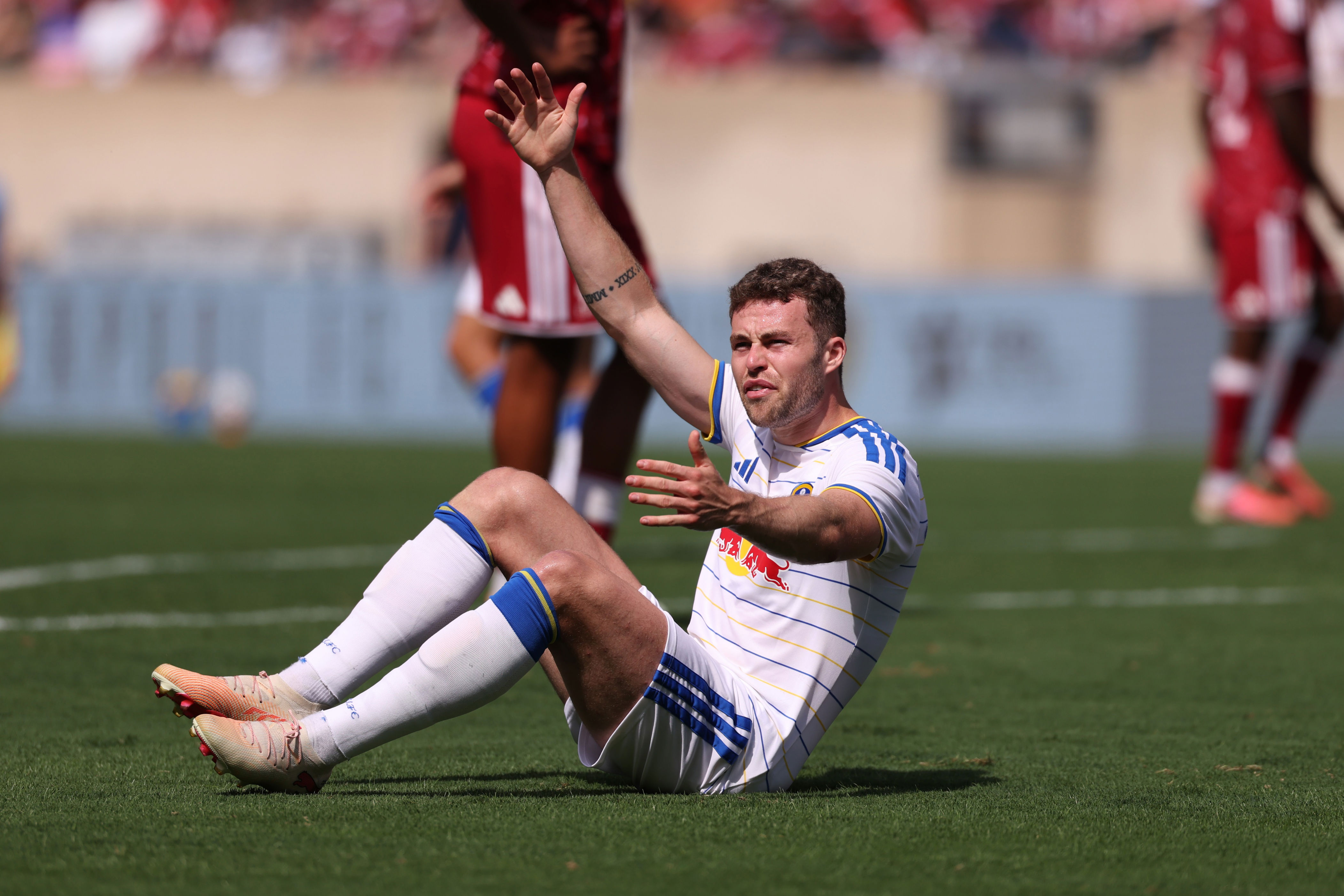 Gabriel Gudmundsson injury update as 'sad' Leeds United defender breaks ...