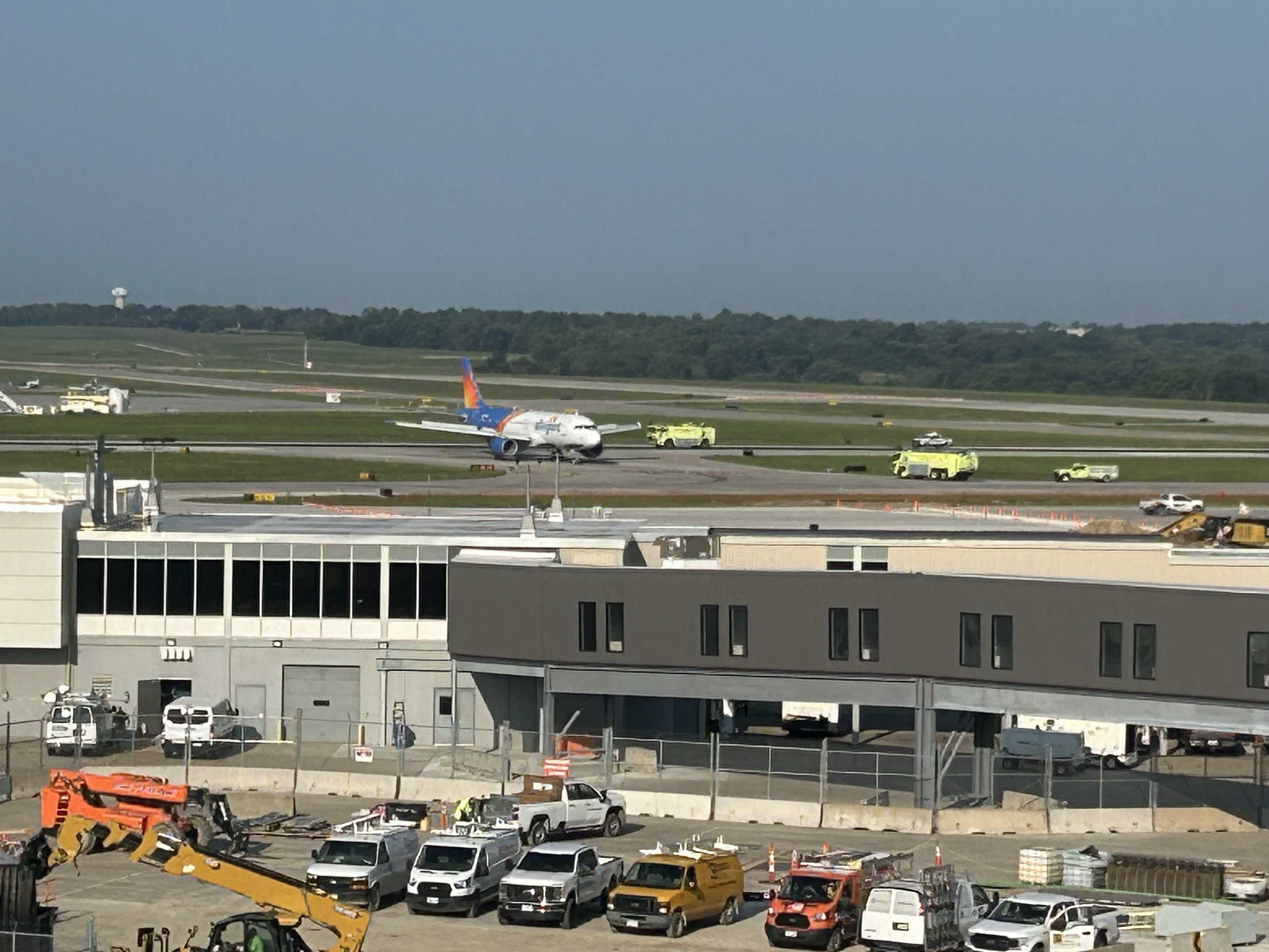 Passenger recalls pilot's warning after loud noise on Allegiant flight