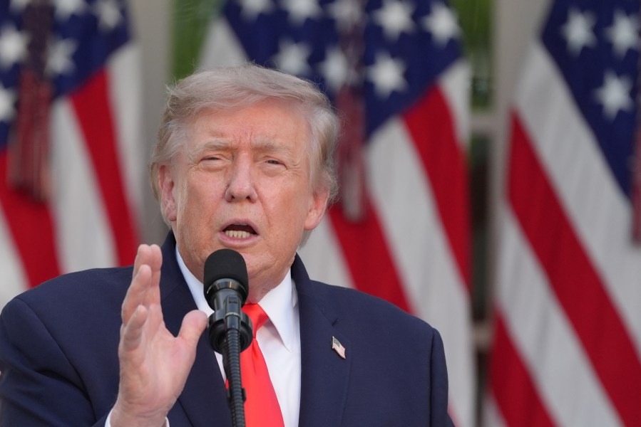 Poll: Trump receives poor review; economy has gotten worse