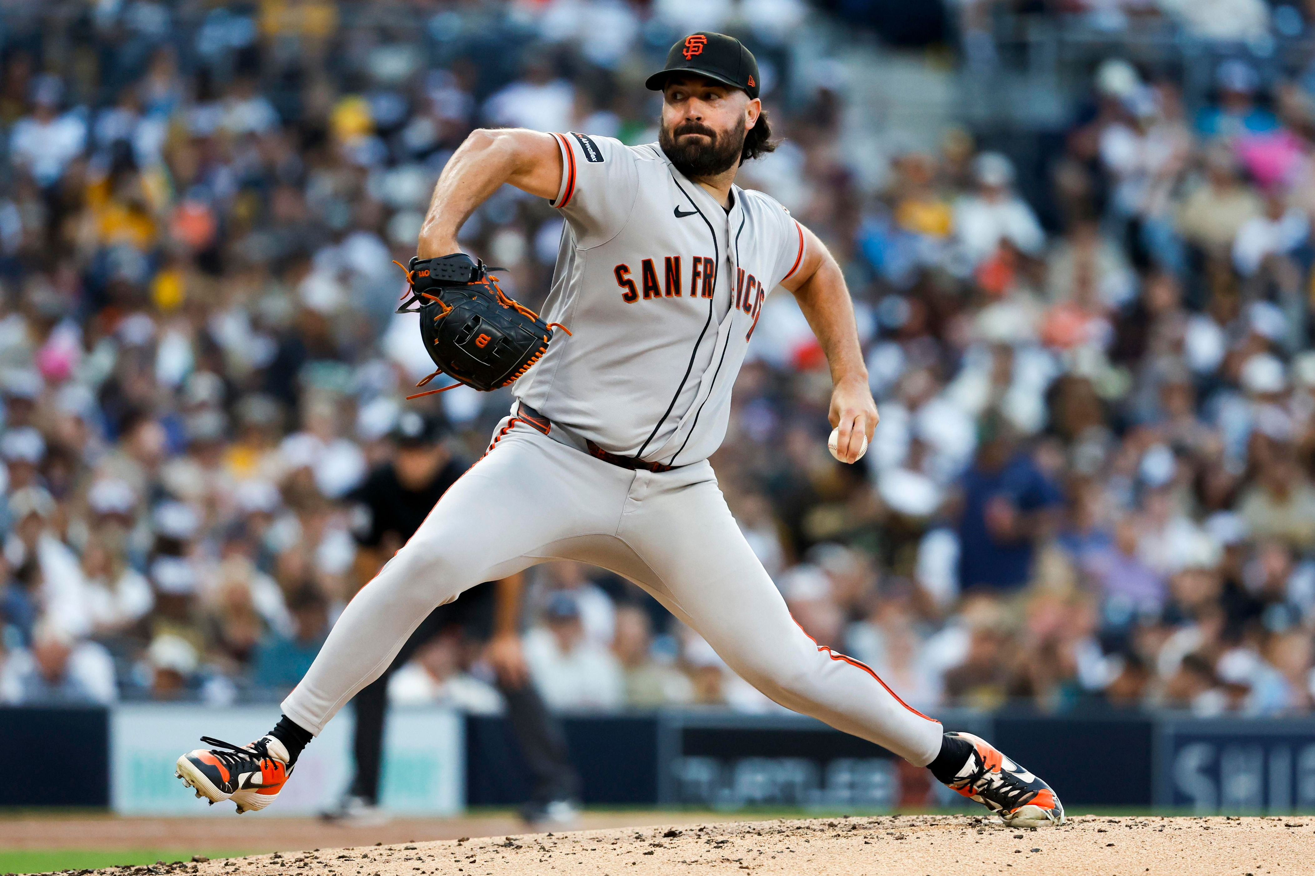 Padres trade for LHP Robbie Ray