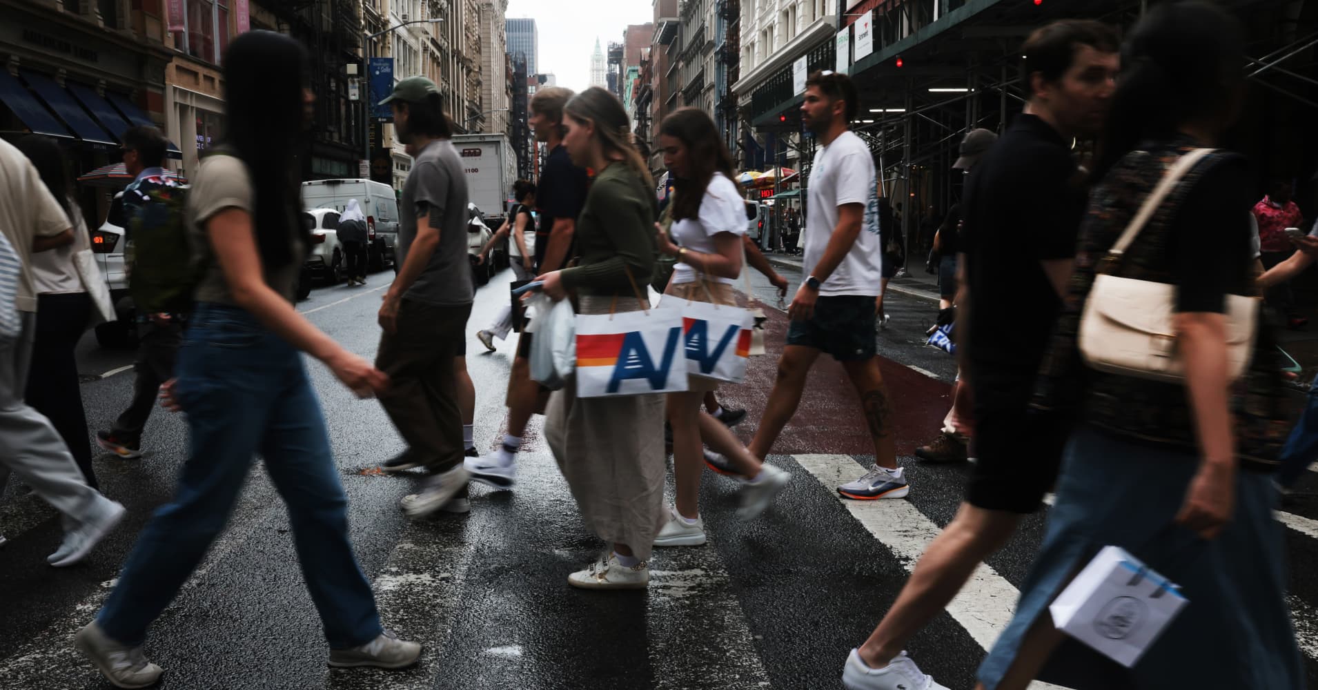 Manufacturing survey shows inflation worries 'worse than pandemic era,' adding to Fed pressure