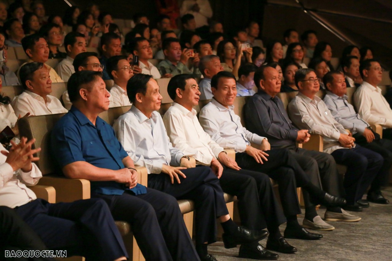 Chương trình hòa nhạc 'Giai điệu Tổ quốc' do Bộ Công an, Bộ Quốc phòng, Bộ Ngoại giao đồng tổ chức