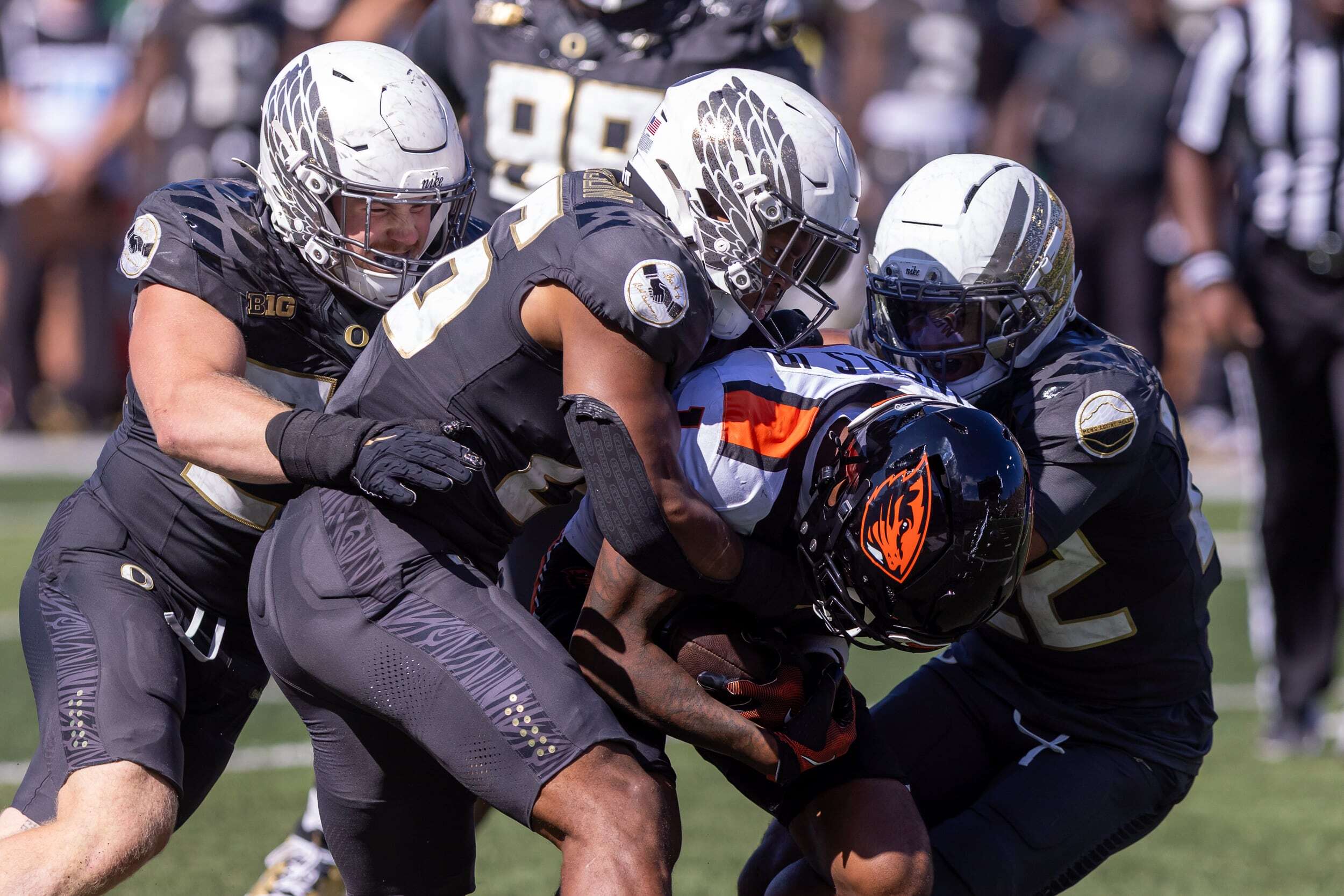 5 questions facing the Oregon Ducks’ defense and special teams entering ...
