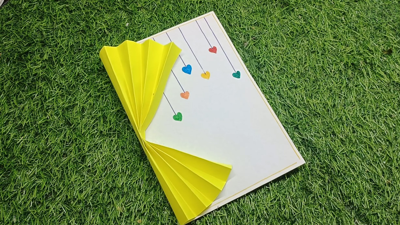 Easy handmade greeting card tutorial using colored paper crafts