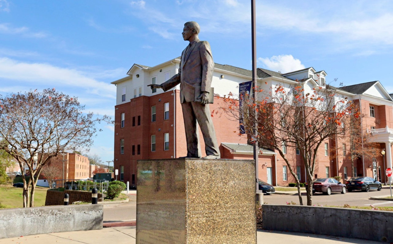Alcorn State University professor catches 32 students using AI chatbots ...