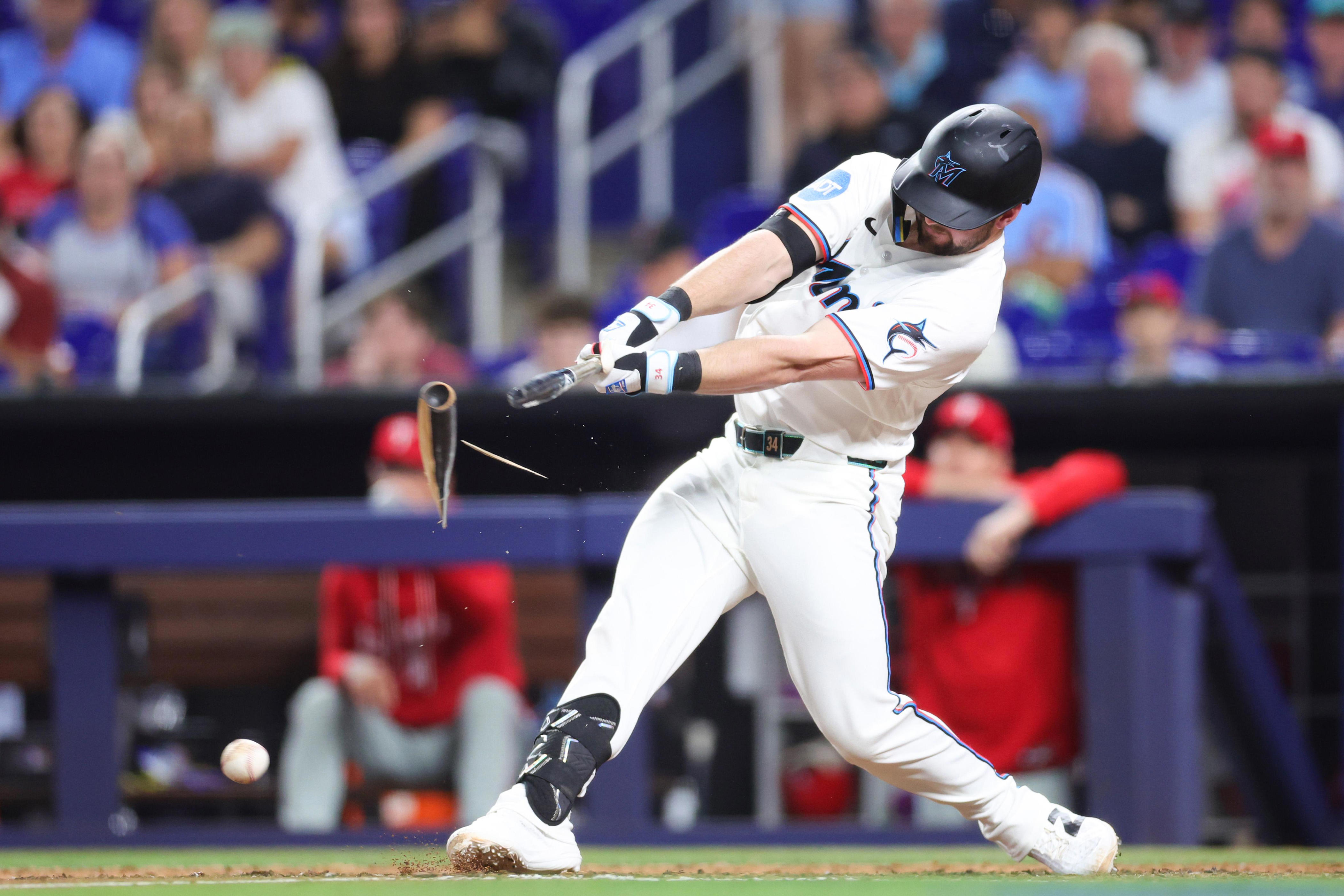 Rays acquire catcher from in-state rival