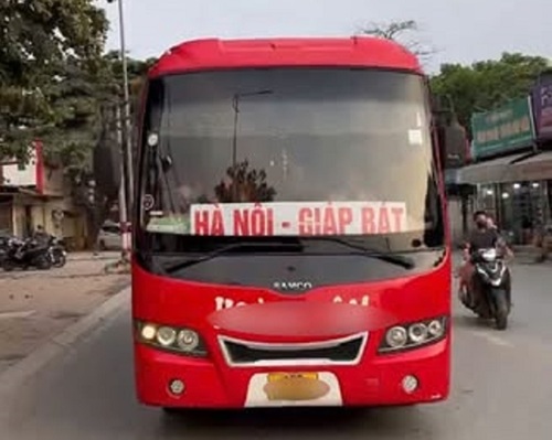 Xe khách chở vượt quy định 22 người bị phạt 33 triệu đồng