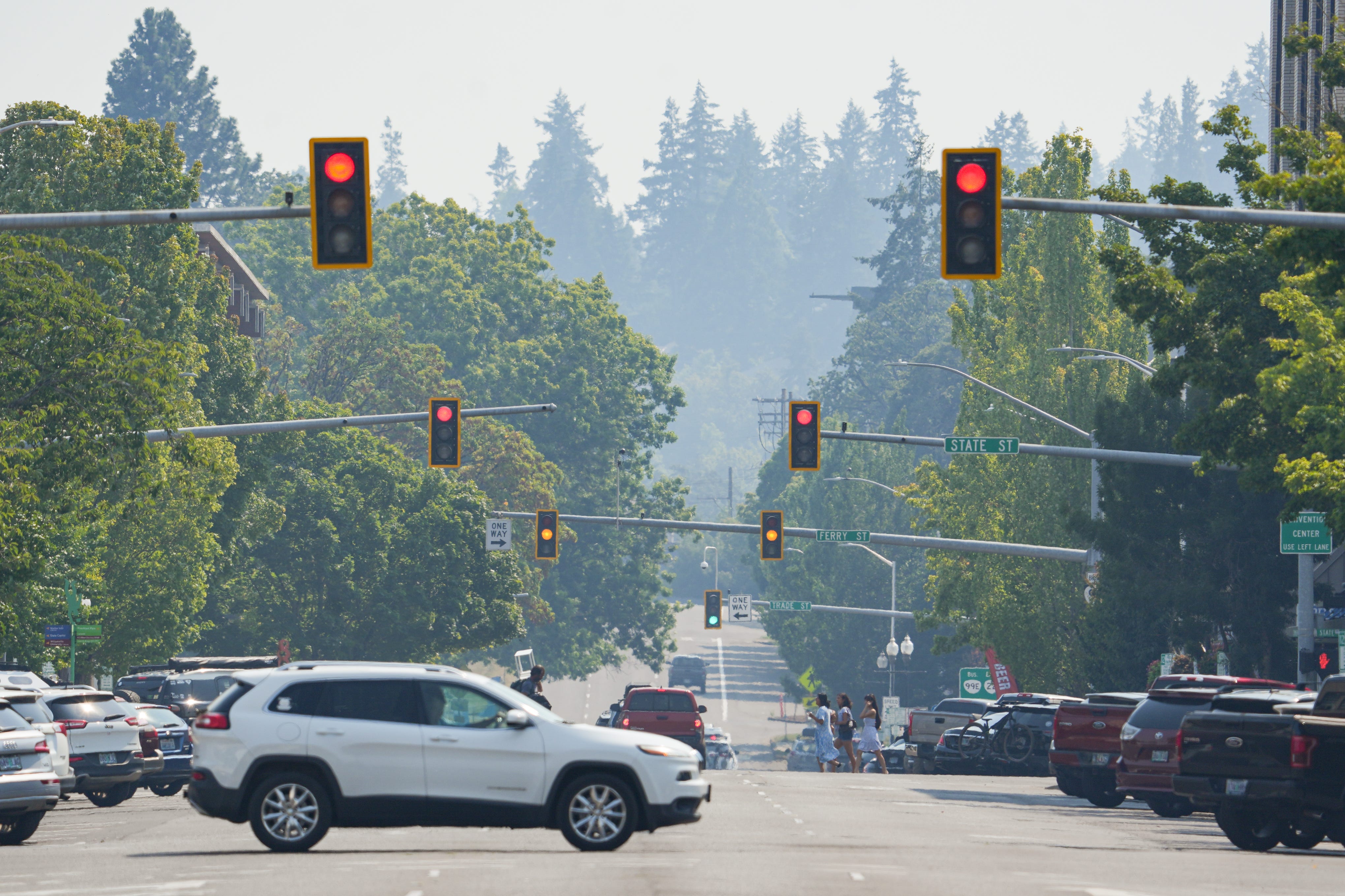 Wildfire smoke fills Mid-Willamette Valley, with Salem the worst