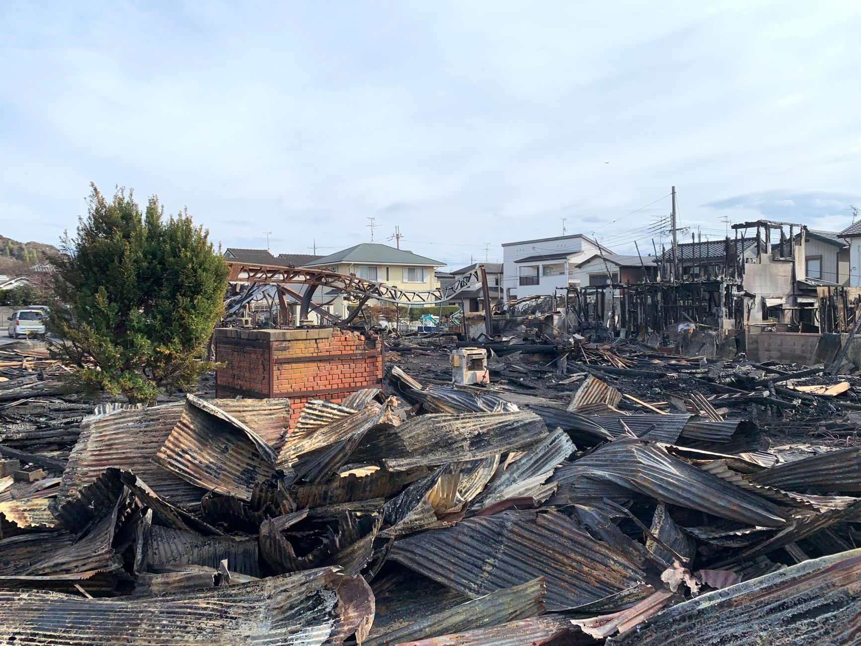 spokane-wildfires-destroy-600-buildings-force-60-000-out-with-zero