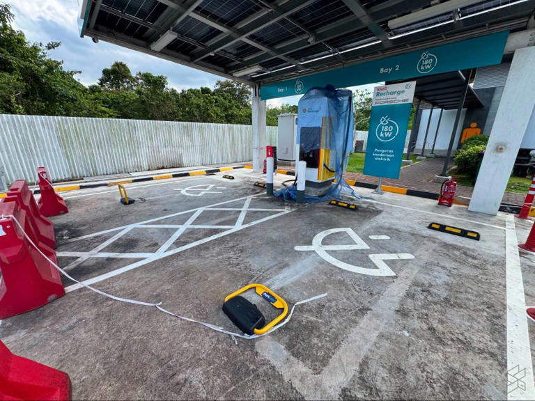 Shell Recharge activates 180kW DC charger at Temerloh RNR KL bound ...