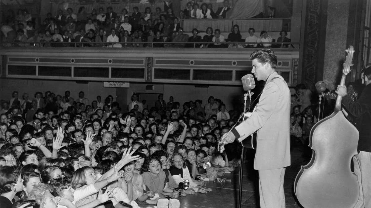 68 years ago today: Legendary singer scored the first-ever No. 1 hit on ...