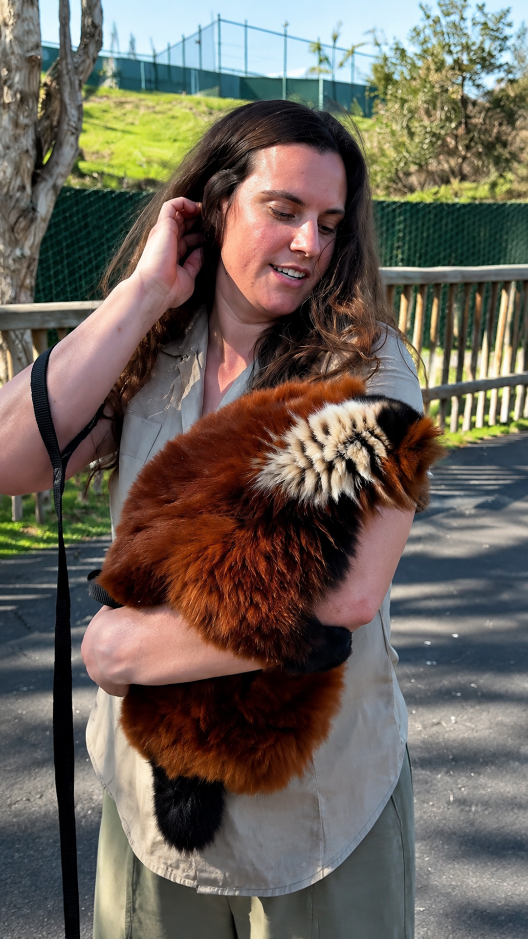 Red ruffed lemur facts highlight grooming habits and pollination abilities