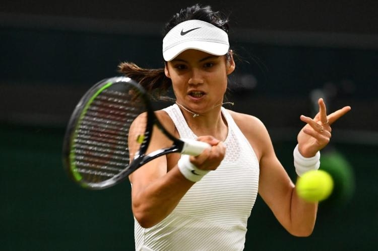 Tennis : toujours blessée, Emma Raducanu renonce à participer à l’US Open