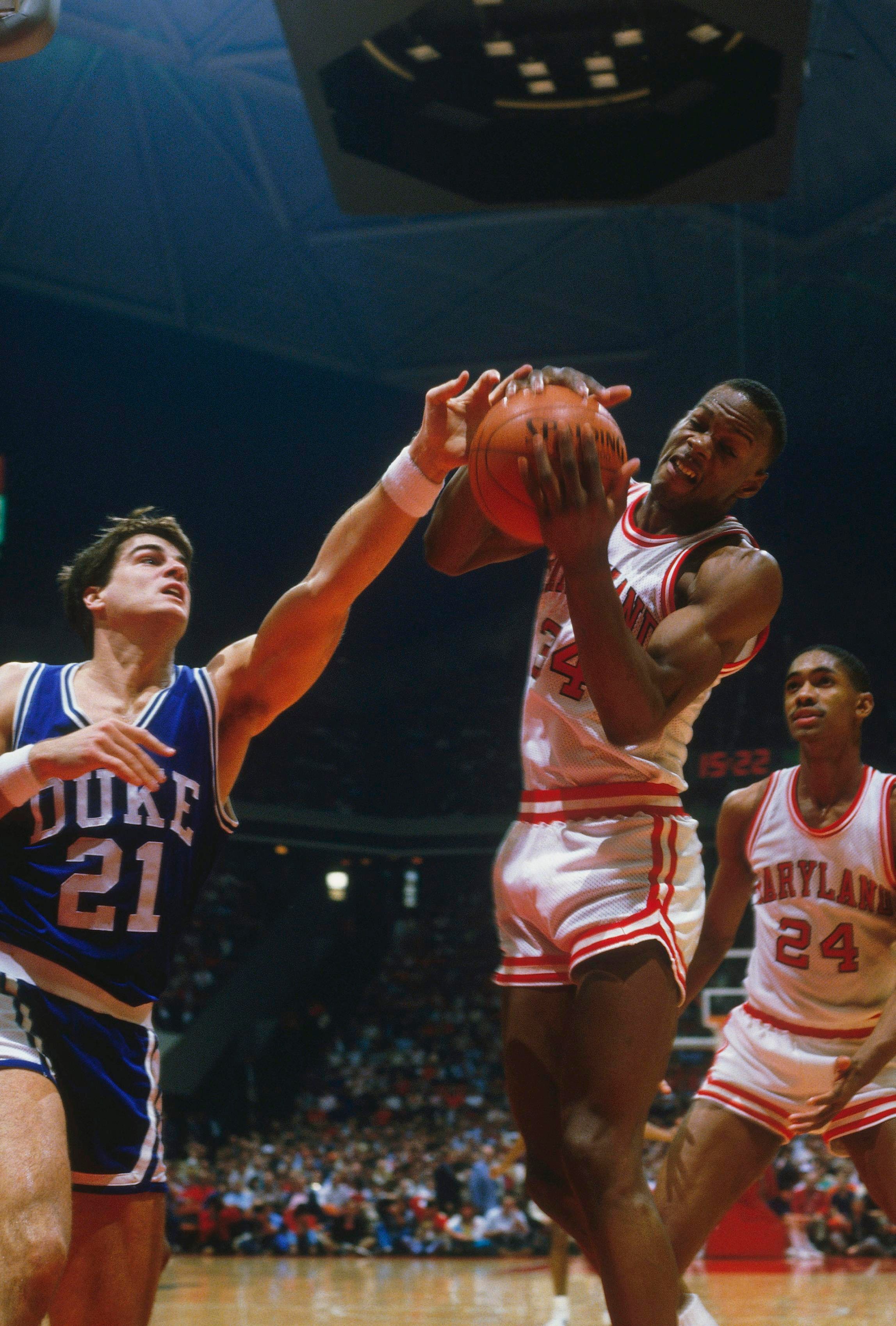 YouTube gold: Len Bias explodes in Cameron