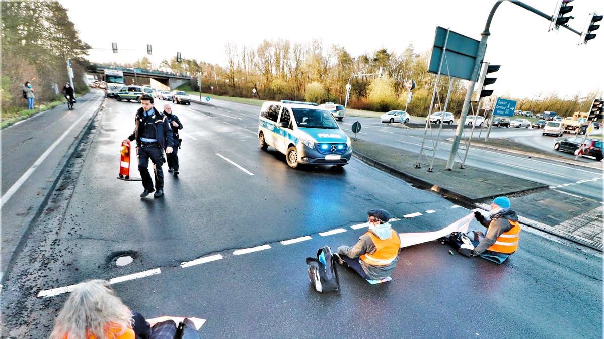 Klage gegen Klima-Kleber scheitert: Bund hat keinen Anspruch auf 448,75 ...