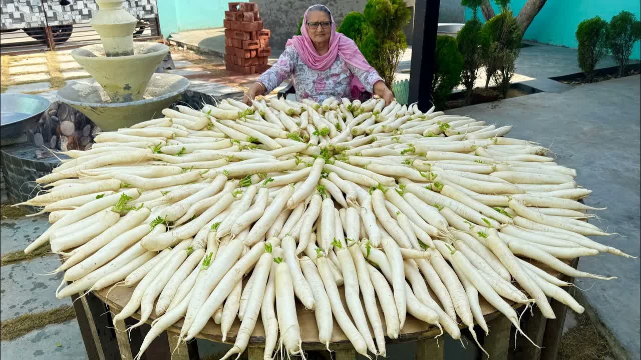 Village granny cooks 100KG of mooli bhurji in one giant kadai