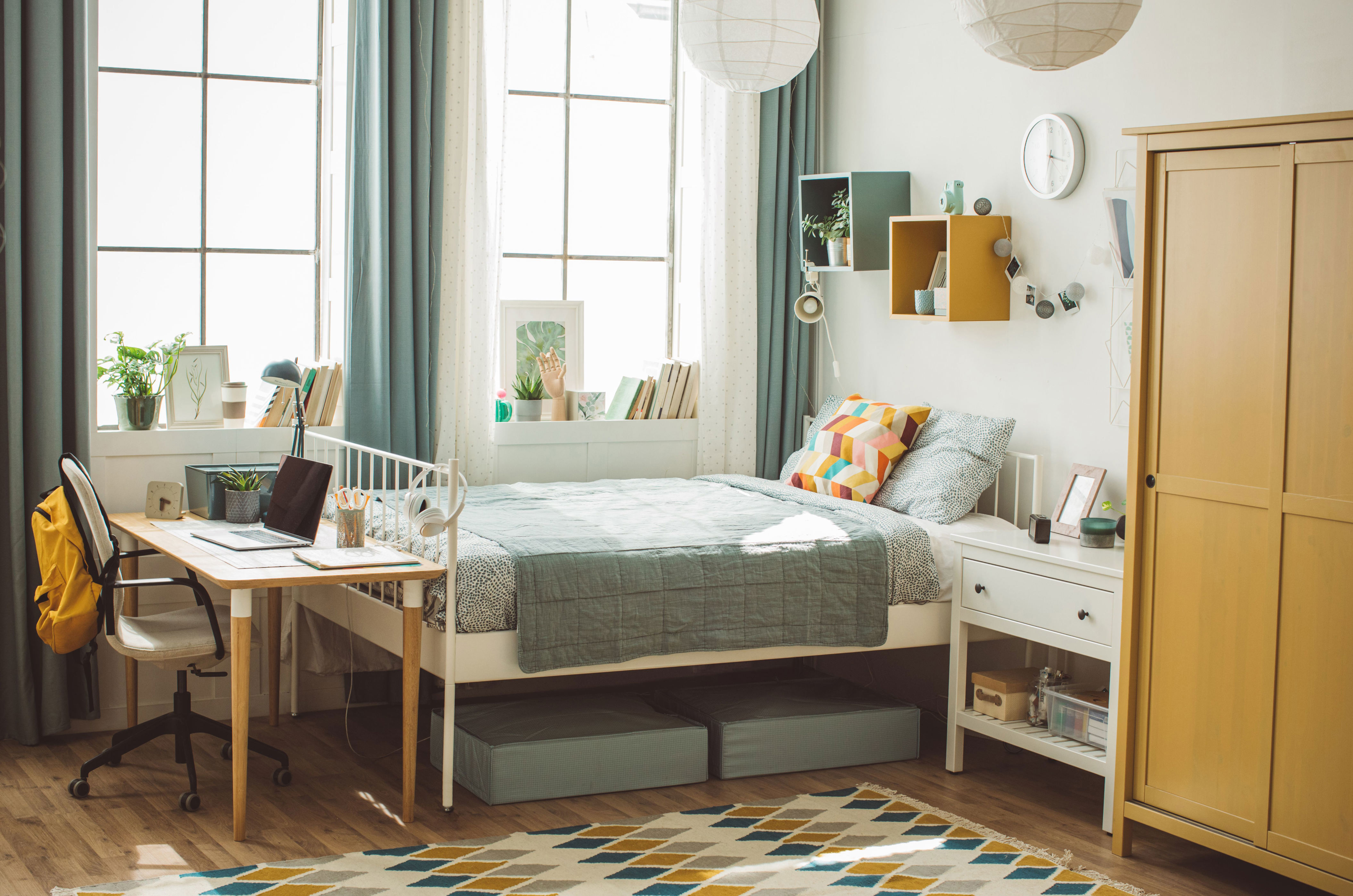 12 college dorm shopping list items you might have forgotten