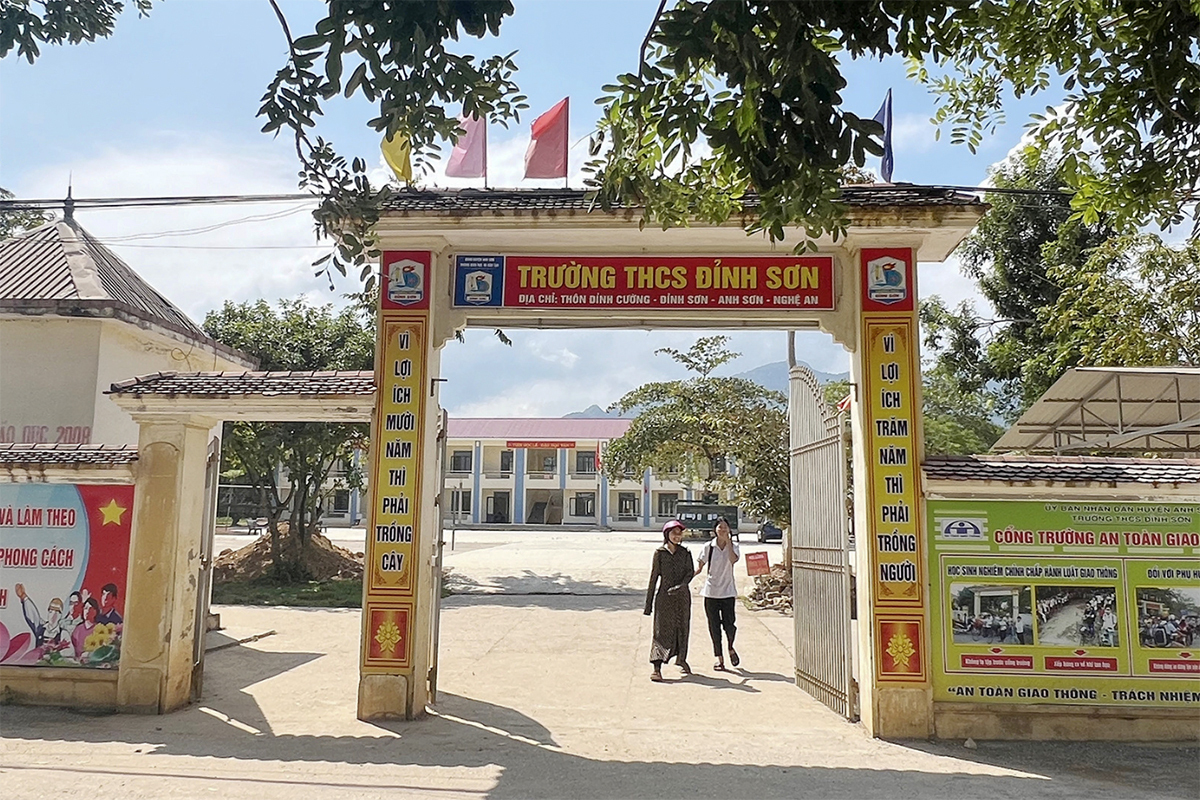 Hiệu trưởng bị khởi tố vì liên quan cá độ bóng đá