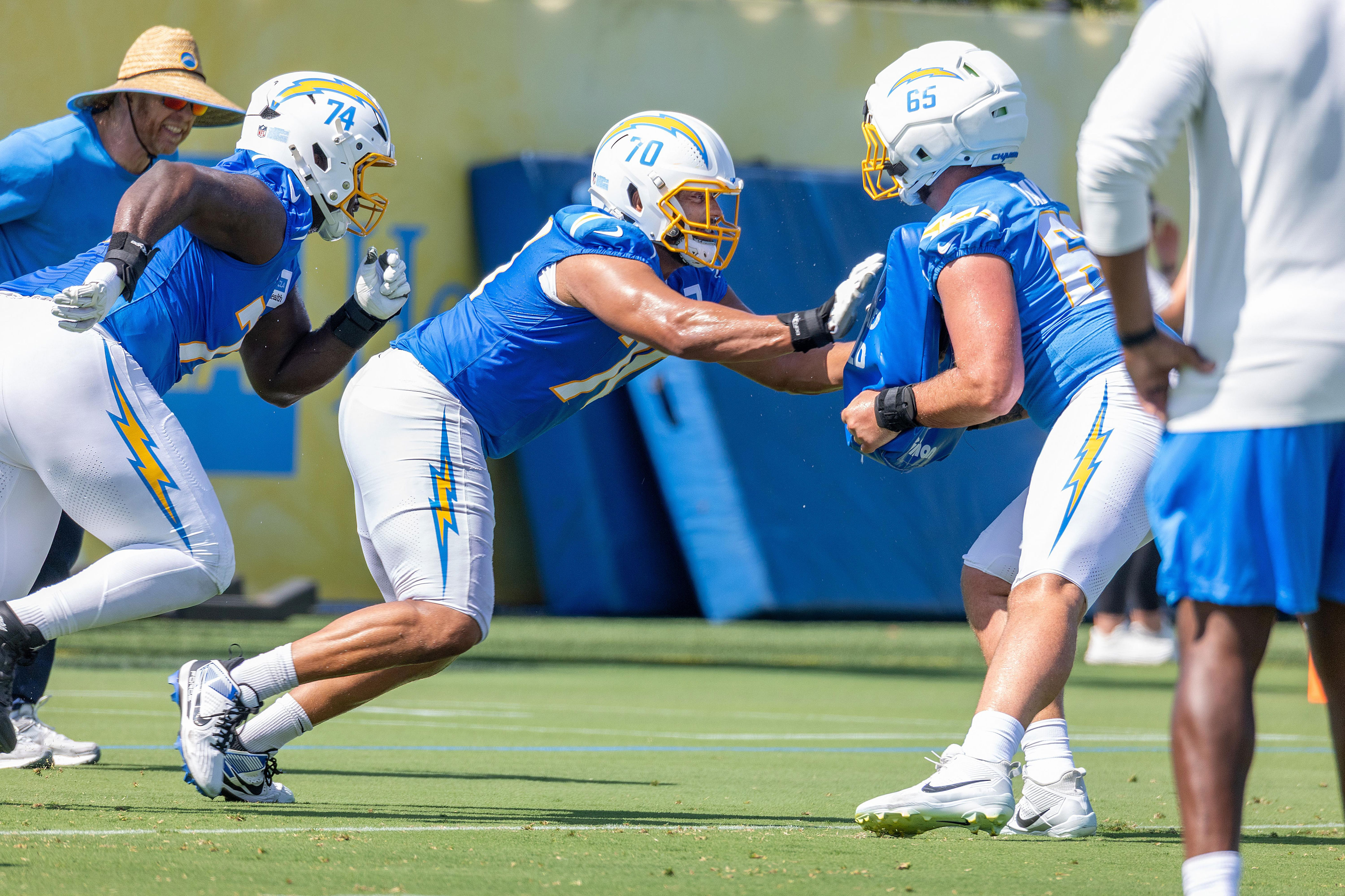 Los Angeles Chargers news: Bolts’ LG competition kicks back to original duo